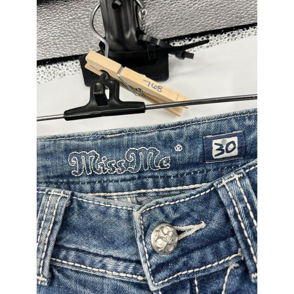Miss Me Crop Capri Denim Jeans Dark Stone Wash Cross Flap Blue Rhinestone Sz 30 - Picture 9 of 10